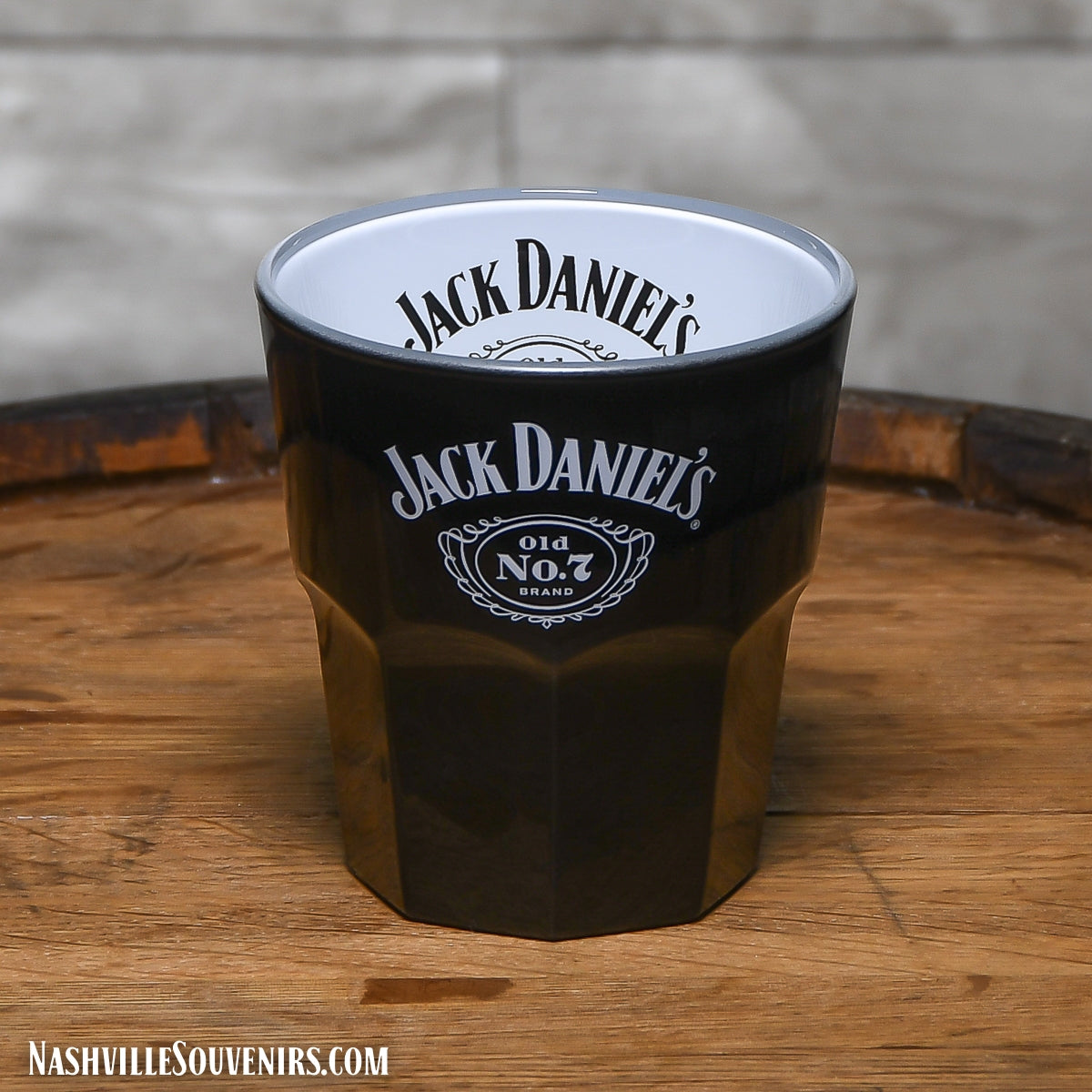 Officially licensed Jack Daniels Black and White Double Old Fashioned Glass. This handsome Jack Daniel's DOF glass features a black outer surface with the swing and cartouche logo in white.