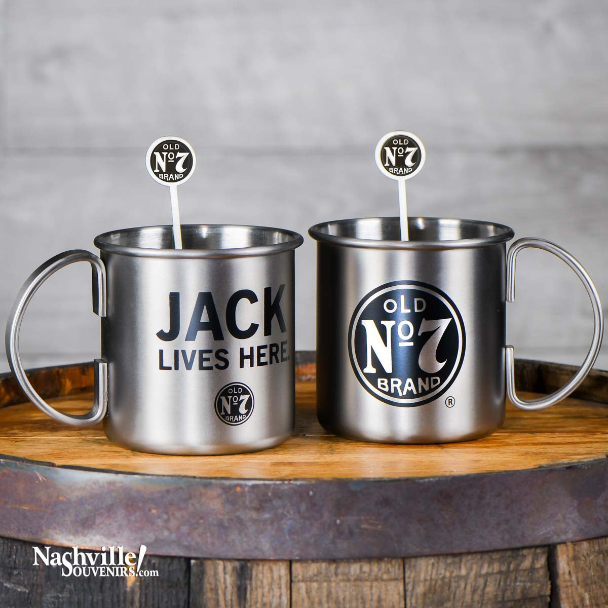 Whoa Mule! Forget about Moscow and kick it up with a Jack Daniel's Tennessee Mule Mug Set. Satisfy that hankering for a Tennessee Mule with this Tennessee born thoroughbred straight out of Lynchburg!