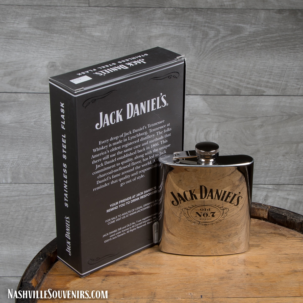 Officially licensed Jack Daniels Mirror Finish Screened Flask.  FREE SHIPPING on all US orders over $75!