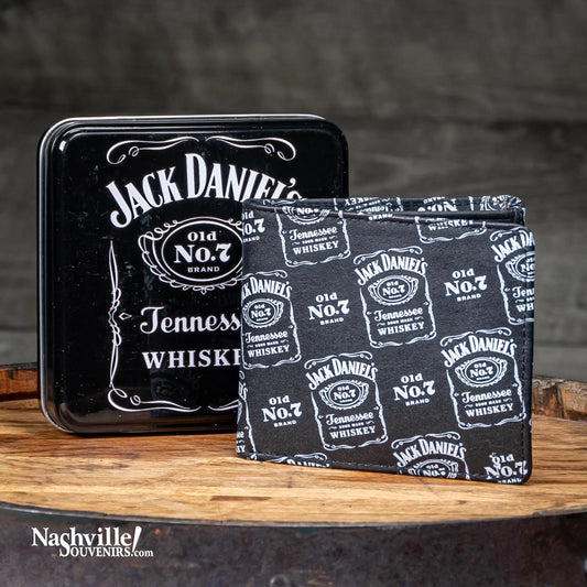 Jack Daniel's Signature Label Billfold. This great wallet features multiple JD bottle label logos printed in white against a black background.Get one today with FREE SHIPPING on all US orders over $75! One of for most popular designs featuring multiple Jack Daniel's logos.